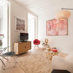 Rouge In The Heart Apartment