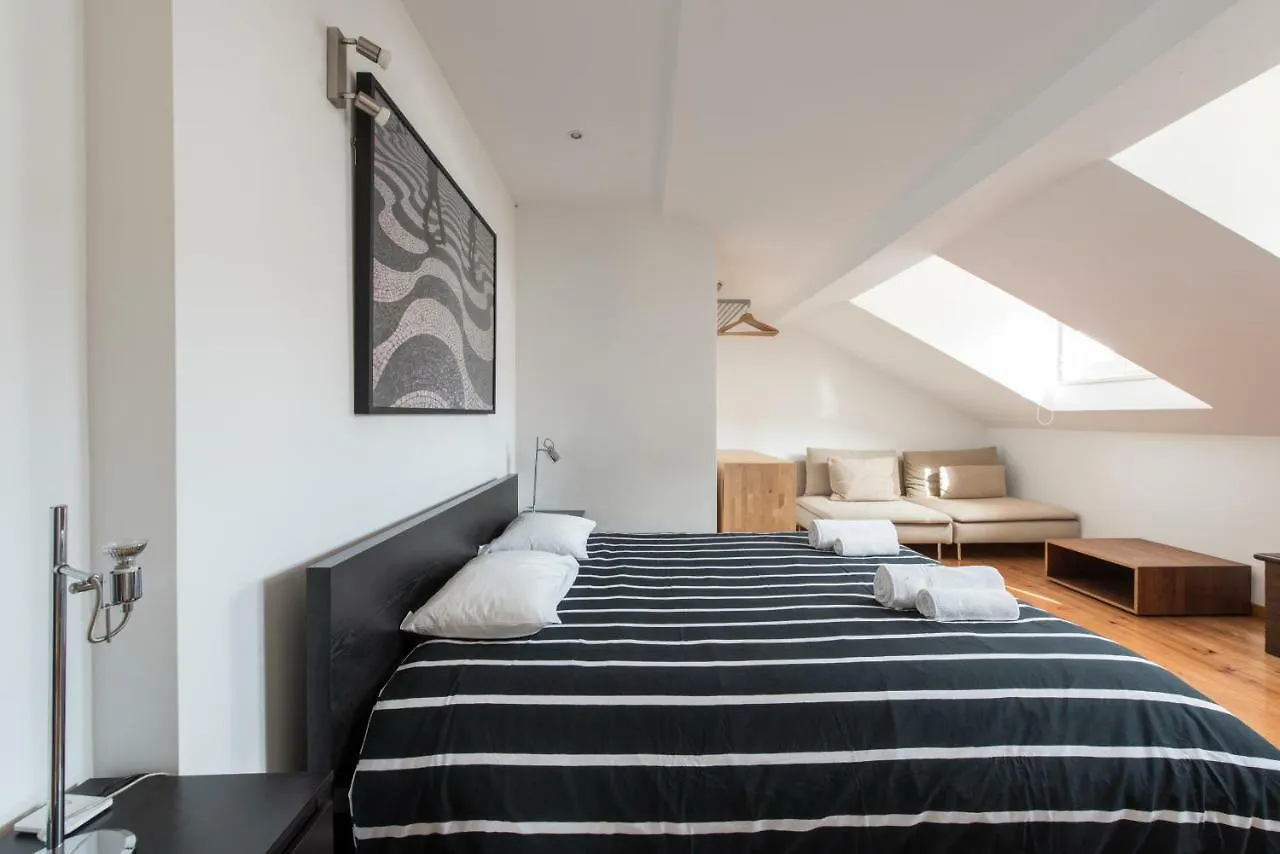 Cozy Apartment In Bairro Alto Lisbon